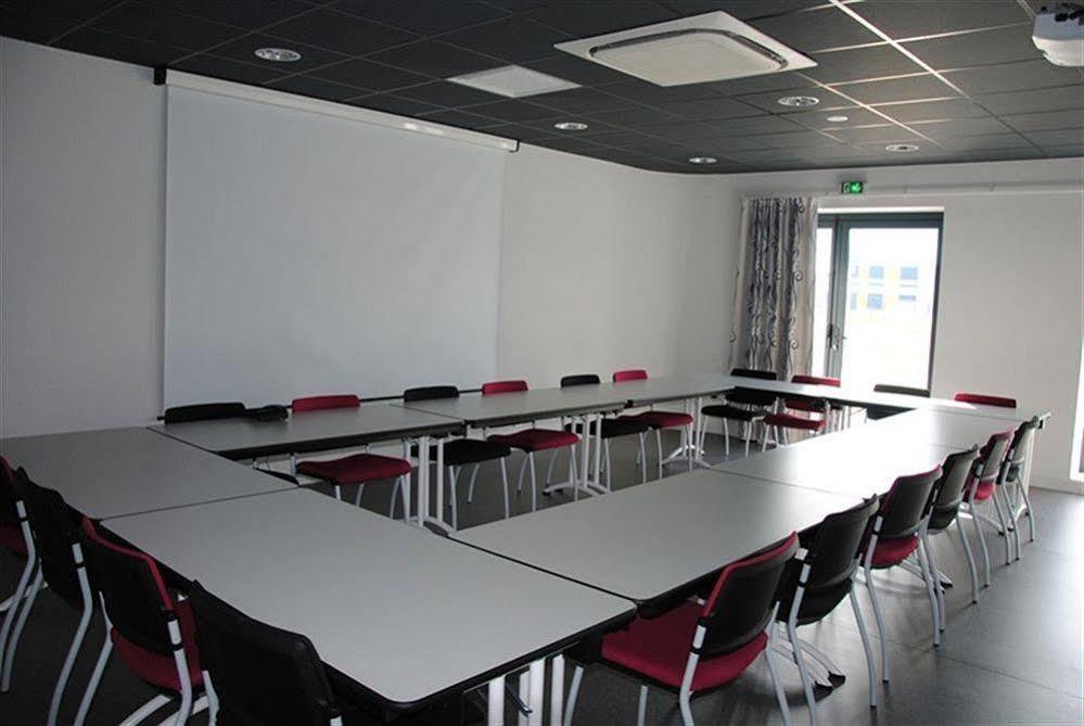 Brit Hotel Vendee Mer Les Achards  ภายนอก รูปภาพ