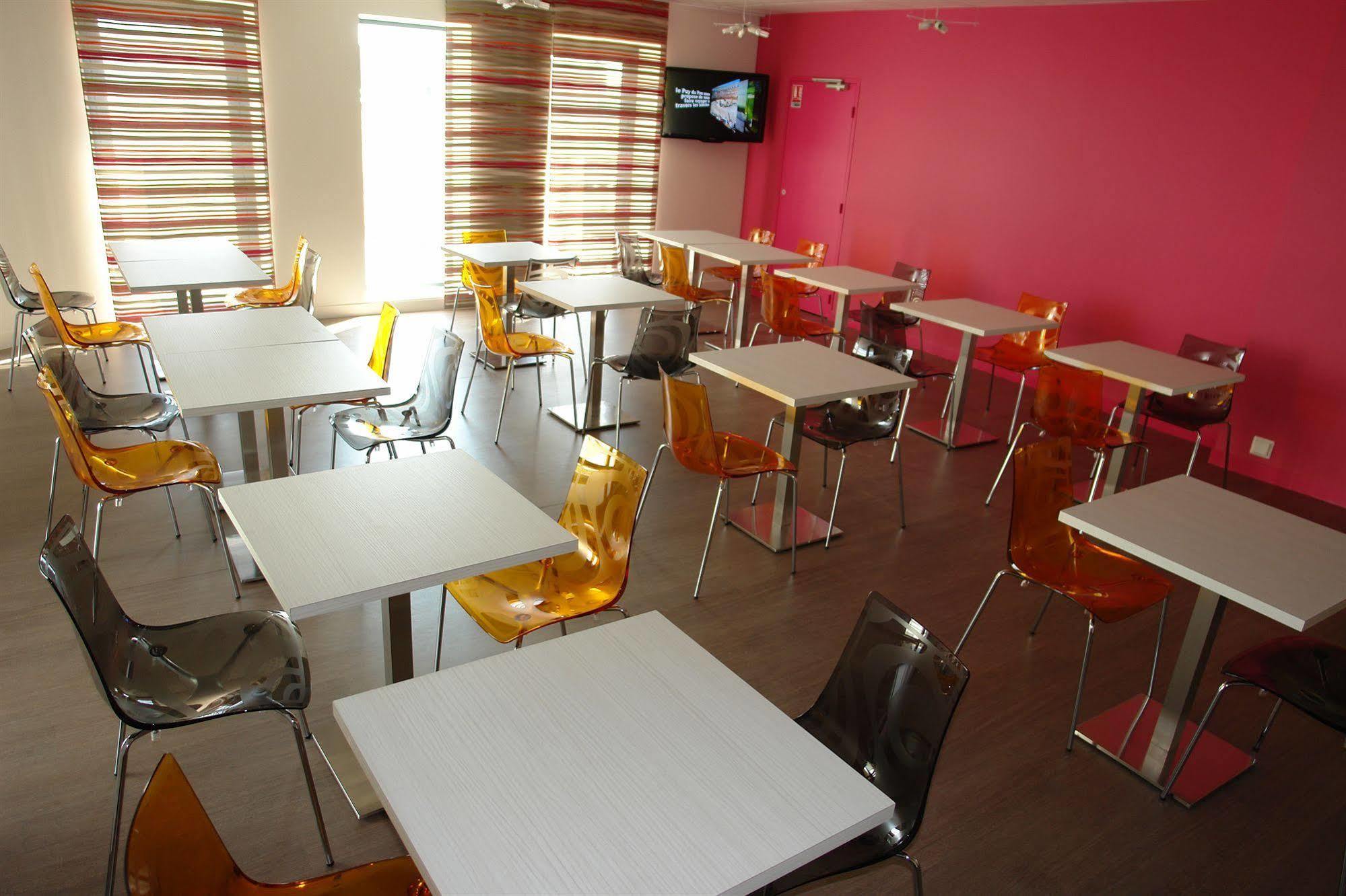 Brit Hotel Vendee Mer Les Achards  ภายนอก รูปภาพ